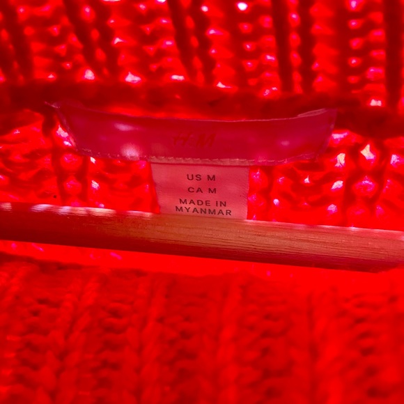 H&M Red Cable Knit Sweater - Picture 3 of 4